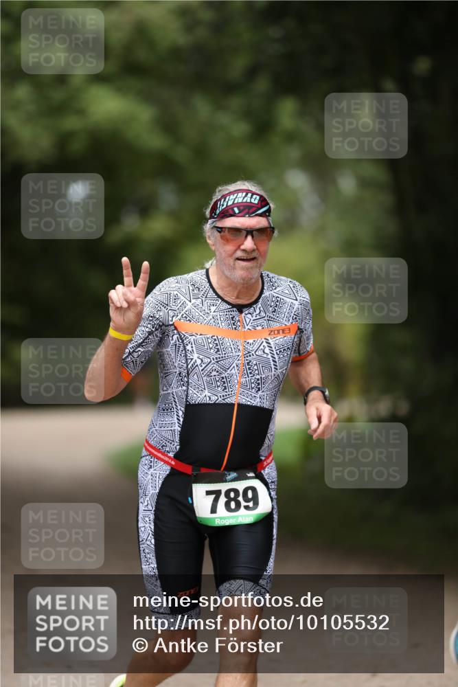 30.08.2026 - Elbe Triathlon Hamburg Antke Förster http://msf.ph/oto/10105532 30.08.2026 12:05:15 Laufen 789 meine-sportfotos.de