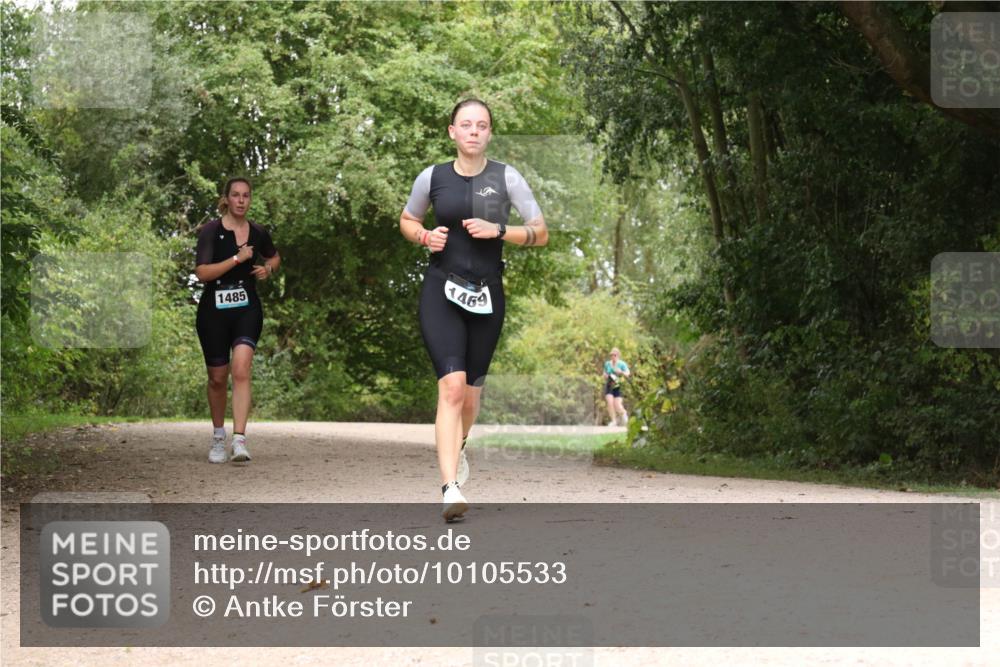 30.08.2026 - Elbe Triathlon Hamburg Antke Förster http://msf.ph/oto/10105533 30.08.2026 12:12:09 Laufen 1469, 1485 meine-sportfotos.de