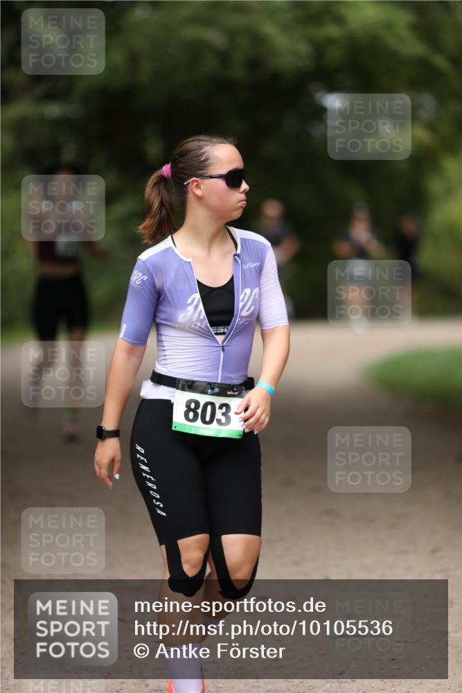 30.08.2026 - Elbe Triathlon Hamburg Antke Förster http://msf.ph/oto/10105536 30.08.2026 12:05:16 Laufen 803 meine-sportfotos.de