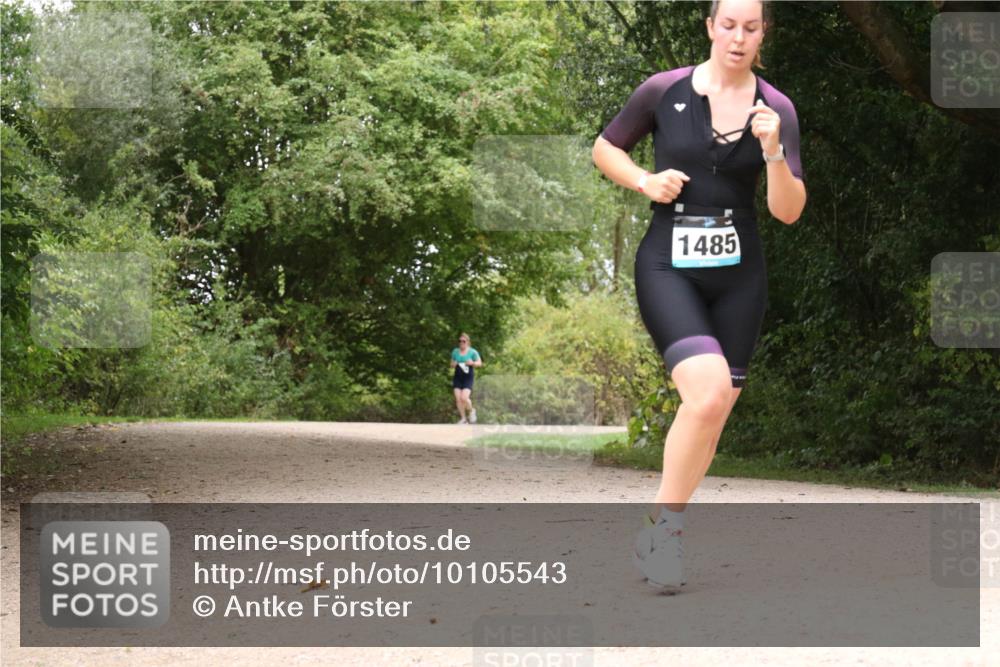 30.08.2026 - Elbe Triathlon Hamburg Antke Förster http://msf.ph/oto/10105543 30.08.2026 12:12:13 Laufen 1485 meine-sportfotos.de
