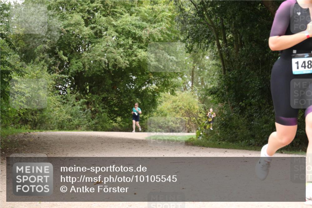 30.08.2026 - Elbe Triathlon Hamburg Antke Förster http://msf.ph/oto/10105545 30.08.2026 12:12:13 Laufen 148 meine-sportfotos.de