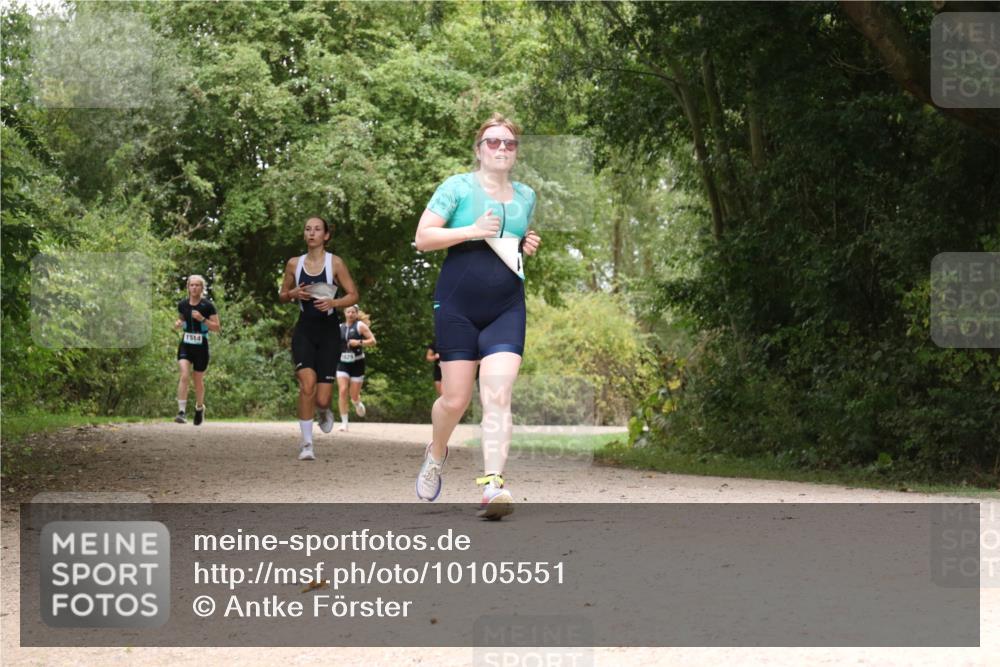 30.08.2026 - Elbe Triathlon Hamburg Antke Förster http://msf.ph/oto/10105551 30.08.2026 12:12:28 Laufen 1514 meine-sportfotos.de