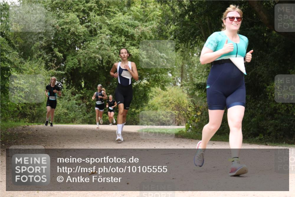 30.08.2026 - Elbe Triathlon Hamburg Antke Förster http://msf.ph/oto/10105555 30.08.2026 12:12:30 Laufen 1514 meine-sportfotos.de