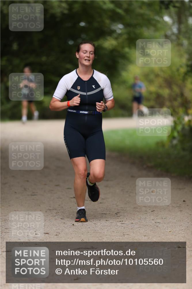 30.08.2026 - Elbe Triathlon Hamburg Antke Förster http://msf.ph/oto/10105560 30.08.2026 12:05:53 Laufen  meine-sportfotos.de