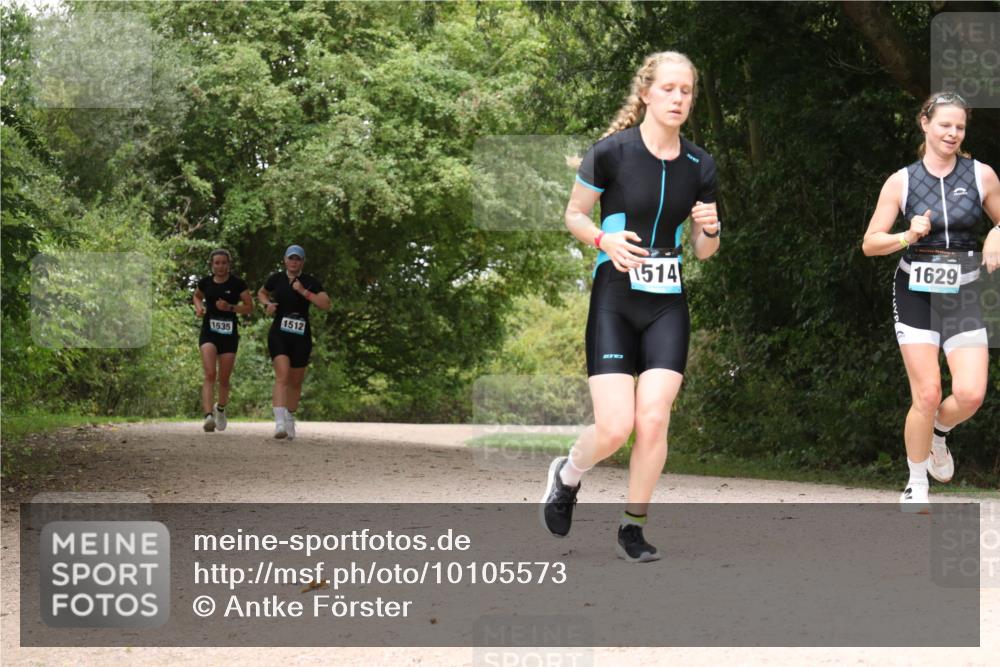 30.08.2026 - Elbe Triathlon Hamburg Antke Förster http://msf.ph/oto/10105573 30.08.2026 12:12:36 Laufen 1535, 1512, 1514, 1629 meine-sportfotos.de