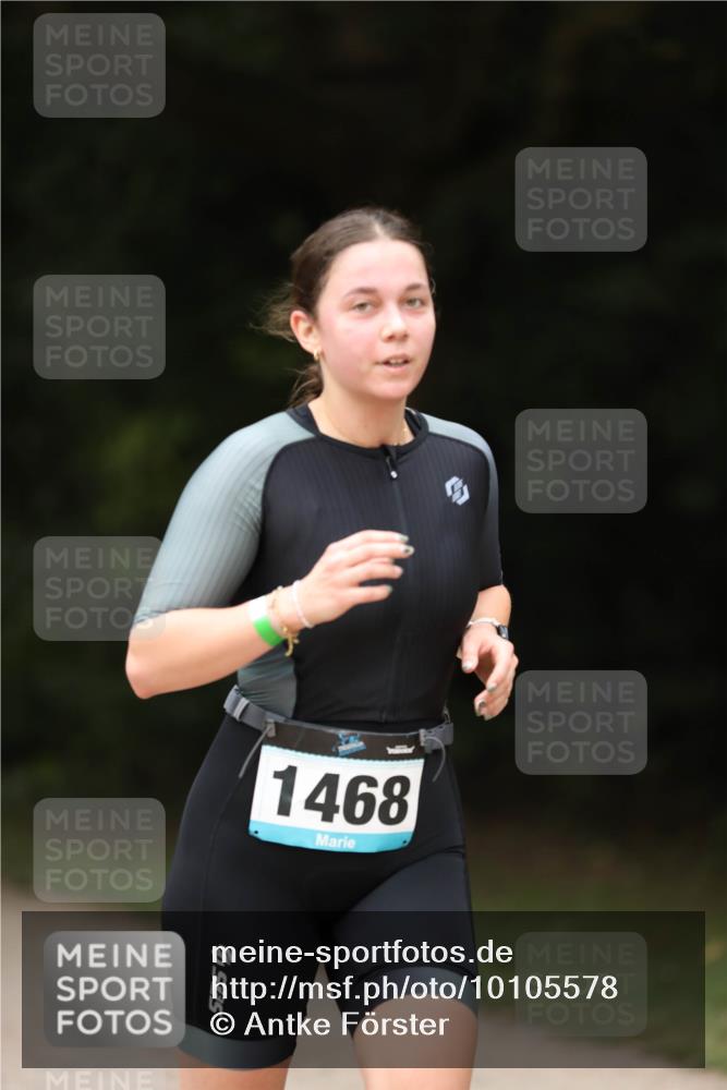 30.08.2026 - Elbe Triathlon Hamburg Antke Förster http://msf.ph/oto/10105578 30.08.2026 12:06:07 Laufen 1468, 5235 meine-sportfotos.de