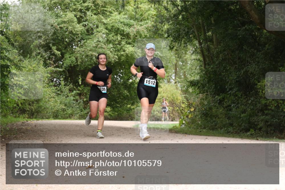 30.08.2026 - Elbe Triathlon Hamburg Antke Förster http://msf.ph/oto/10105579 30.08.2026 12:12:40 Laufen 535, 1512 meine-sportfotos.de