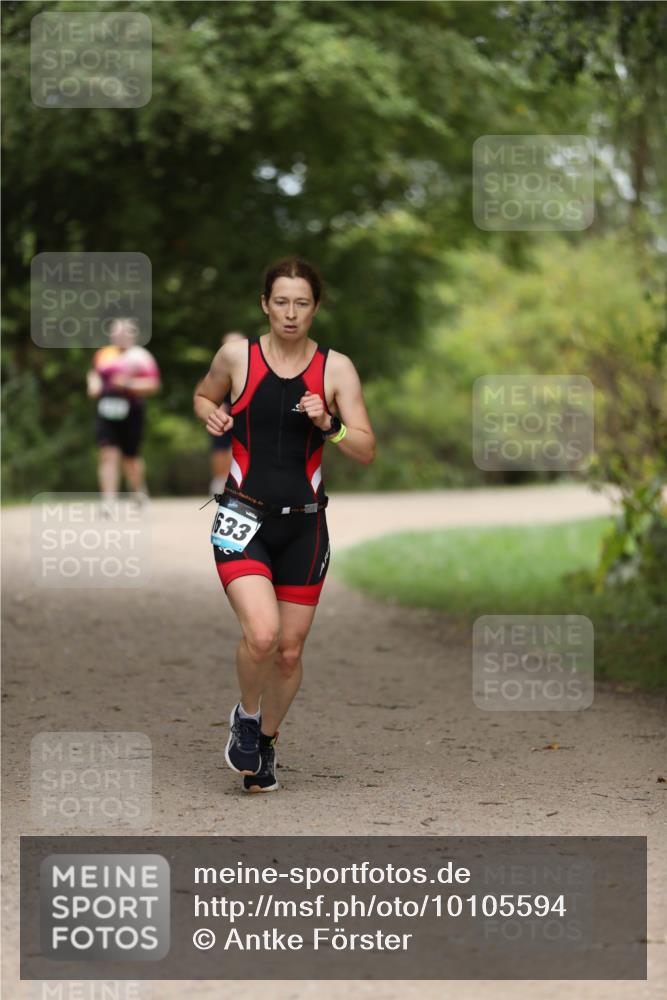 30.08.2026 - Elbe Triathlon Hamburg Antke Förster http://msf.ph/oto/10105594 30.08.2026 12:06:14 Laufen 633 meine-sportfotos.de