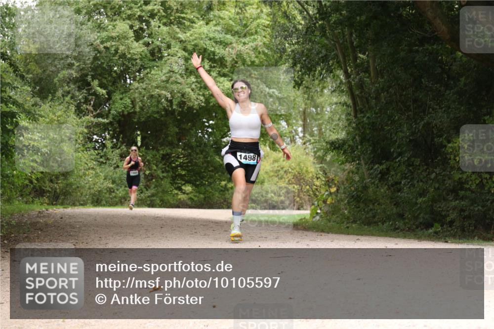 30.08.2026 - Elbe Triathlon Hamburg Antke Förster http://msf.ph/oto/10105597 30.08.2026 12:12:54 Laufen 1665, 1498 meine-sportfotos.de
