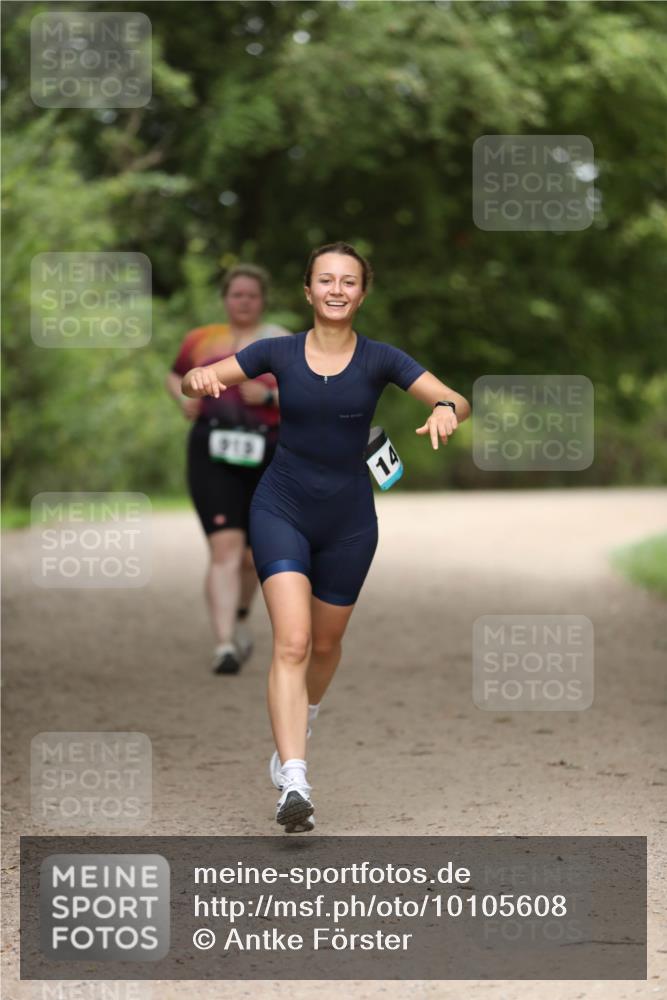 30.08.2026 - Elbe Triathlon Hamburg Antke Förster http://msf.ph/oto/10105608 30.08.2026 12:06:23 Laufen 14 meine-sportfotos.de