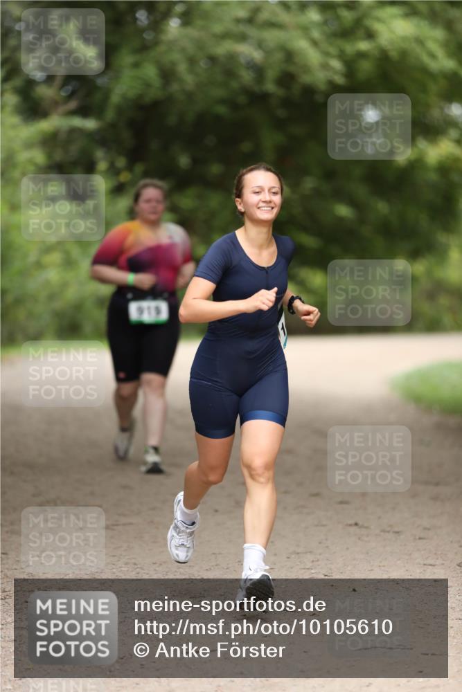 30.08.2026 - Elbe Triathlon Hamburg Antke Förster http://msf.ph/oto/10105610 30.08.2026 12:06:23 Laufen  meine-sportfotos.de