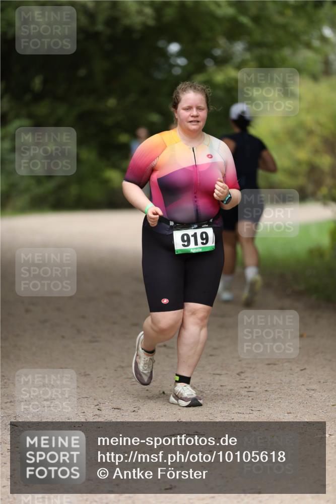 30.08.2026 - Elbe Triathlon Hamburg Antke Förster http://msf.ph/oto/10105618 30.08.2026 12:06:26 Laufen 919 meine-sportfotos.de