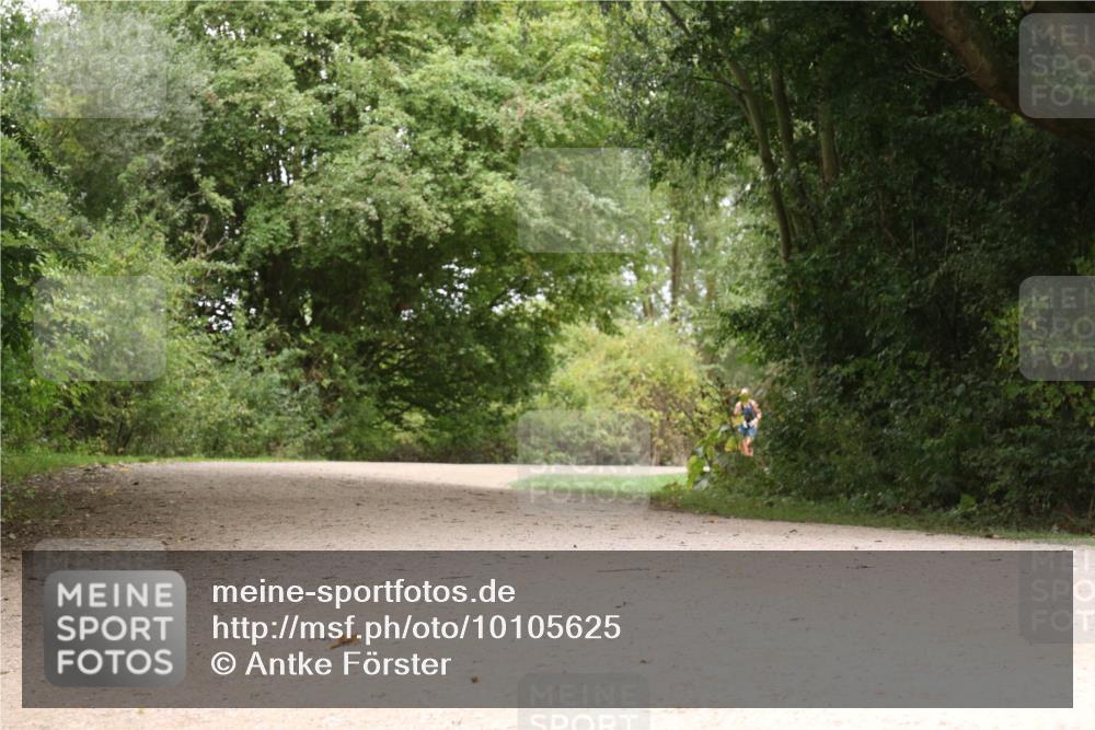 30.08.2026 - Elbe Triathlon Hamburg Antke Förster http://msf.ph/oto/10105625 30.08.2026 12:13:03 Laufen  meine-sportfotos.de