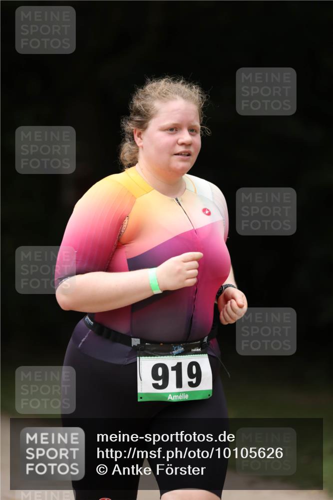 30.08.2026 - Elbe Triathlon Hamburg Antke Förster http://msf.ph/oto/10105626 30.08.2026 12:06:29 Laufen 919 meine-sportfotos.de