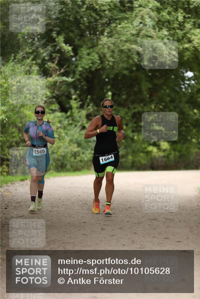 30.08.2026 - Elbe Triathlon Hamburg Antke Förster http://msf.ph/oto/10105628 30.08.2026 12:06:36 Laufen 1505, 1664 meine-sportfotos.de