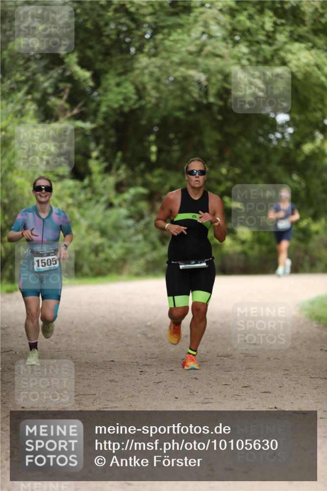30.08.2026 - Elbe Triathlon Hamburg Antke Förster http://msf.ph/oto/10105630 30.08.2026 12:06:36 Laufen 1505 meine-sportfotos.de