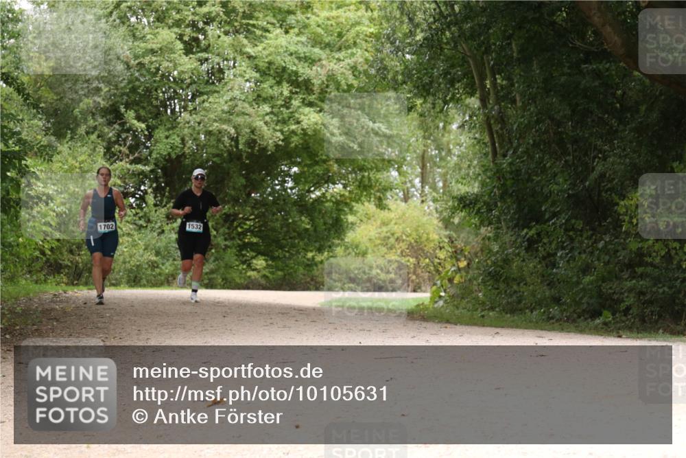 30.08.2026 - Elbe Triathlon Hamburg Antke Förster http://msf.ph/oto/10105631 30.08.2026 12:13:19 Laufen 1702, 1532 meine-sportfotos.de