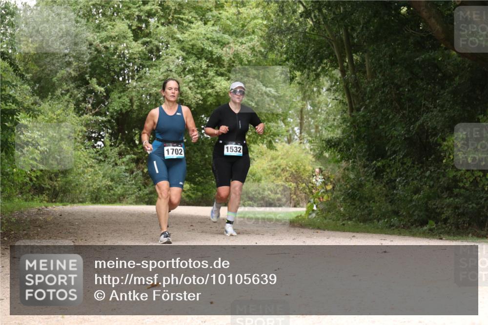 30.08.2026 - Elbe Triathlon Hamburg Antke Förster http://msf.ph/oto/10105639 30.08.2026 12:13:22 Laufen 1532, 1702 meine-sportfotos.de