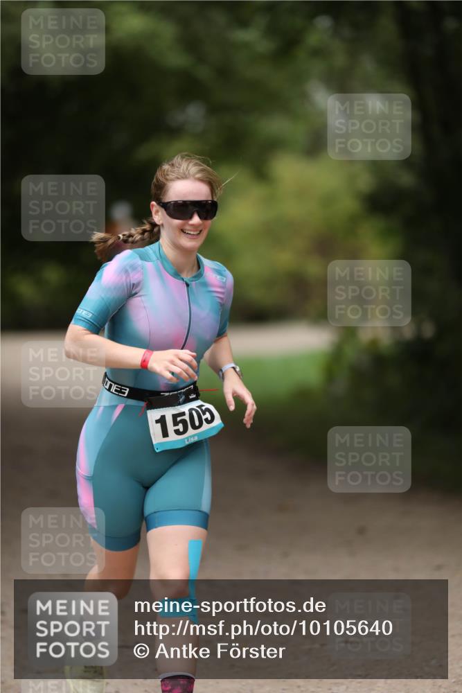 30.08.2026 - Elbe Triathlon Hamburg Antke Förster http://msf.ph/oto/10105640 30.08.2026 12:06:40 Laufen 3, 3, 1505 meine-sportfotos.de