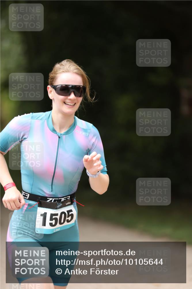 30.08.2026 - Elbe Triathlon Hamburg Antke Förster http://msf.ph/oto/10105644 30.08.2026 12:06:41 Laufen 1505 meine-sportfotos.de