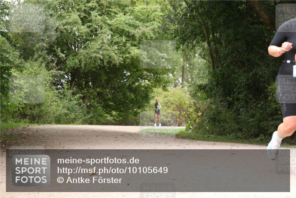 30.08.2026 - Elbe Triathlon Hamburg Antke Förster http://msf.ph/oto/10105649 30.08.2026 12:13:25 Laufen  meine-sportfotos.de