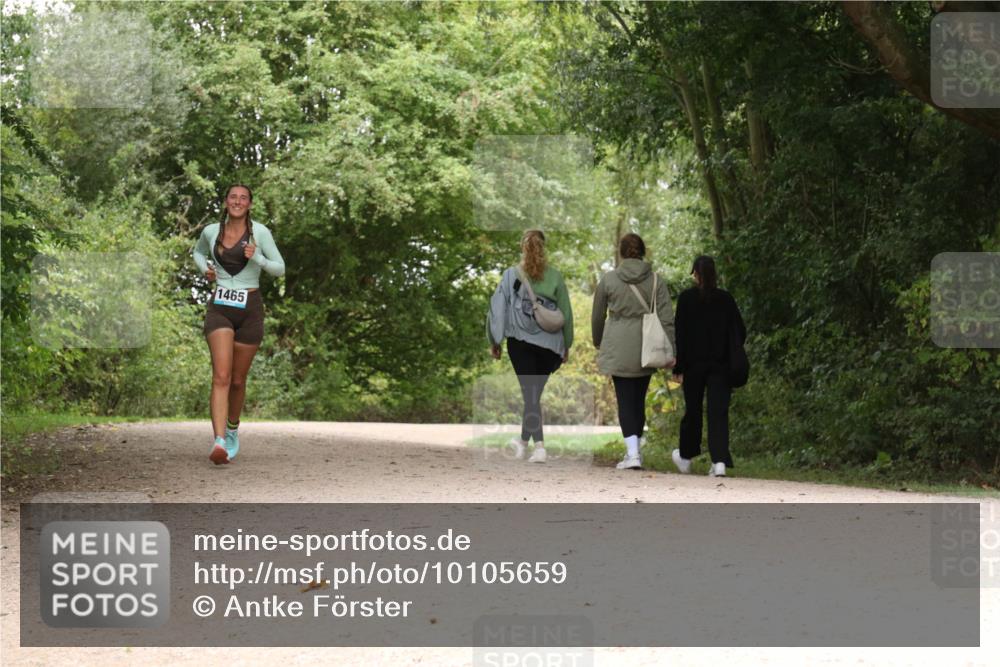 30.08.2026 - Elbe Triathlon Hamburg Antke Förster http://msf.ph/oto/10105659 30.08.2026 12:13:39 Laufen 1465 meine-sportfotos.de