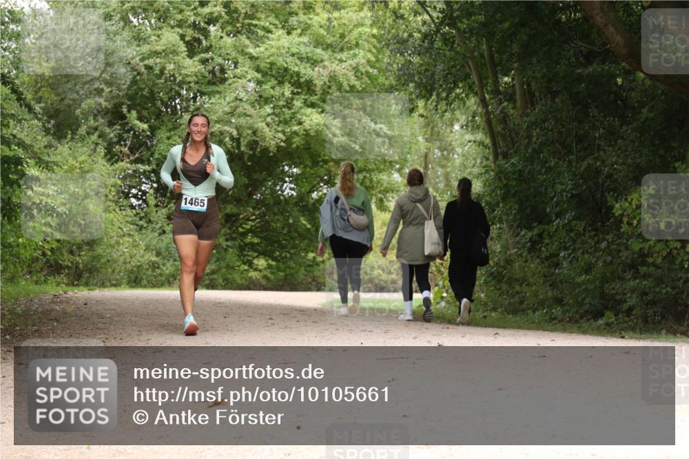 30.08.2026 - Elbe Triathlon Hamburg Antke Förster http://msf.ph/oto/10105661 30.08.2026 12:13:39 Laufen 1465 meine-sportfotos.de