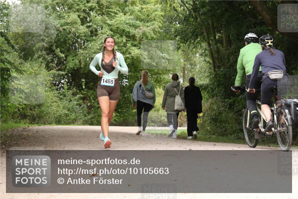 30.08.2026 - Elbe Triathlon Hamburg Antke Förster http://msf.ph/oto/10105663 30.08.2026 12:13:40 Laufen 1465 meine-sportfotos.de