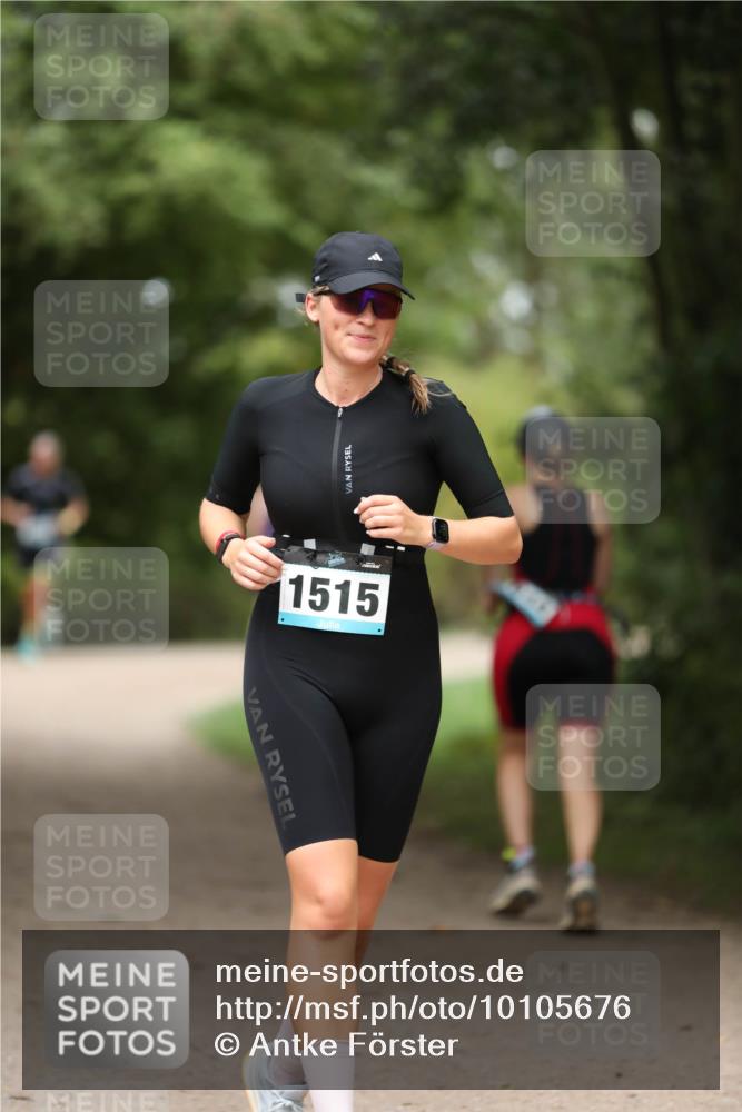 30.08.2026 - Elbe Triathlon Hamburg Antke Förster http://msf.ph/oto/10105676 30.08.2026 12:07:14 Laufen 1515 meine-sportfotos.de