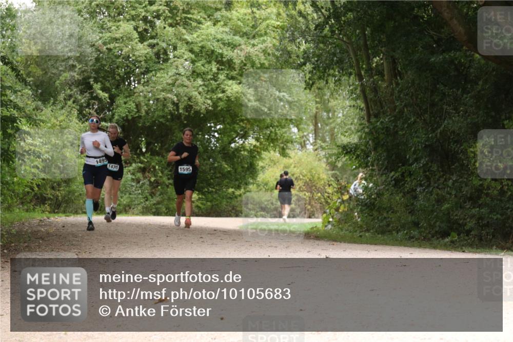 30.08.2026 - Elbe Triathlon Hamburg Antke Förster http://msf.ph/oto/10105683 30.08.2026 12:14:05 Laufen 1495, 1470, 1595 meine-sportfotos.de