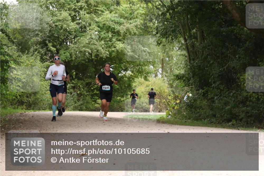 30.08.2026 - Elbe Triathlon Hamburg Antke Förster http://msf.ph/oto/10105685 30.08.2026 12:14:06 Laufen 1499, 1595 meine-sportfotos.de