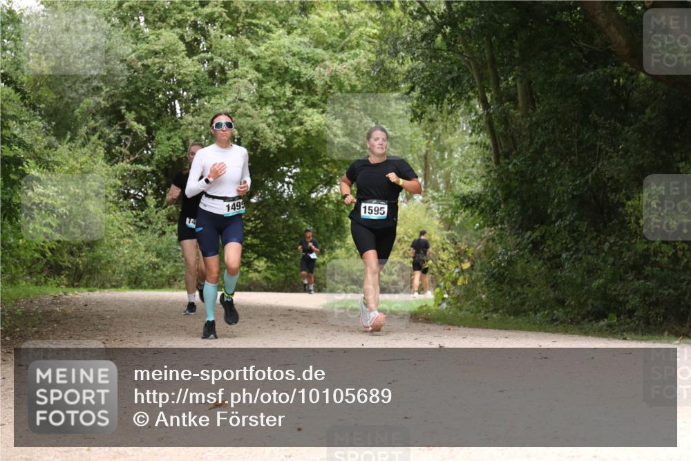 30.08.2026 - Elbe Triathlon Hamburg Antke Förster http://msf.ph/oto/10105689 30.08.2026 12:14:07 Laufen 1495, 1595 meine-sportfotos.de