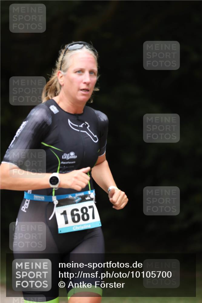 30.08.2026 - Elbe Triathlon Hamburg Antke Förster http://msf.ph/oto/10105700 30.08.2026 12:07:27 Laufen 1687 meine-sportfotos.de