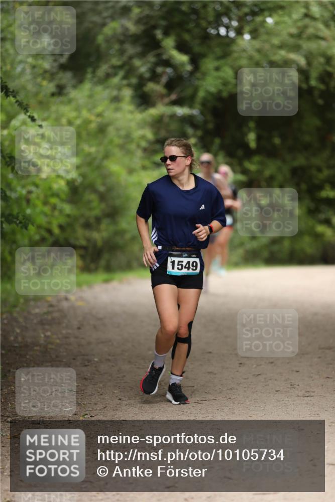 30.08.2026 - Elbe Triathlon Hamburg Antke Förster http://msf.ph/oto/10105734 30.08.2026 12:07:51 Laufen 1549 meine-sportfotos.de
