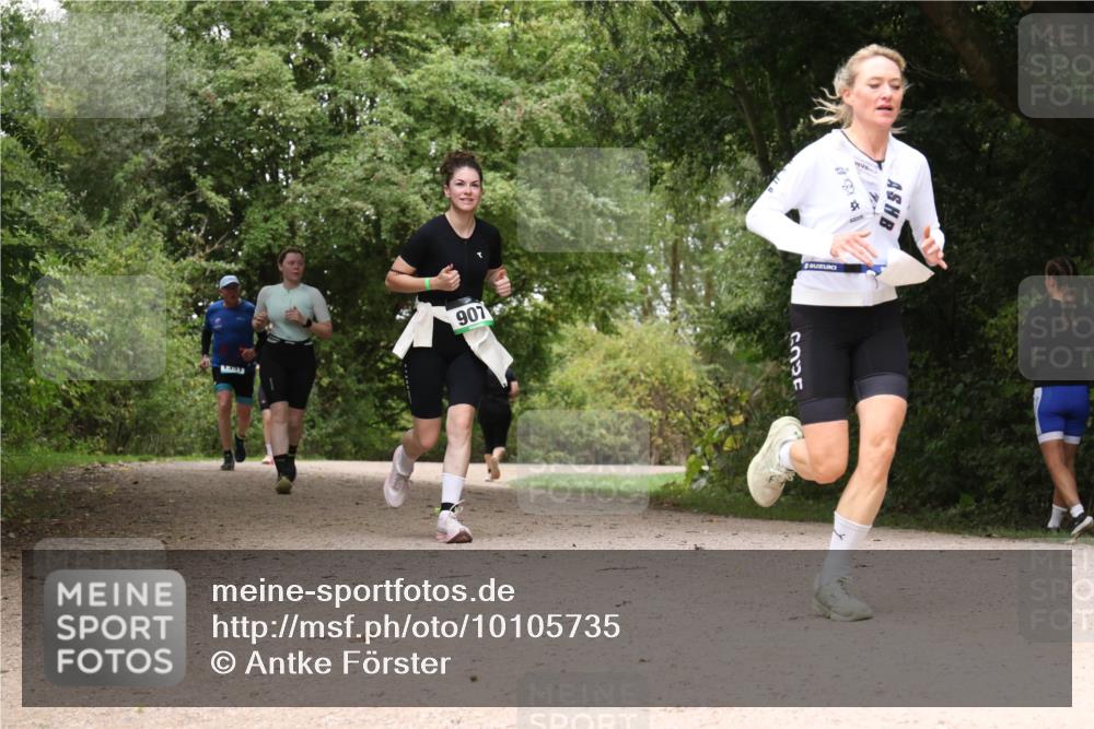 30.08.2026 - Elbe Triathlon Hamburg Antke Förster http://msf.ph/oto/10105735 30.08.2026 12:14:36 Laufen 907 meine-sportfotos.de