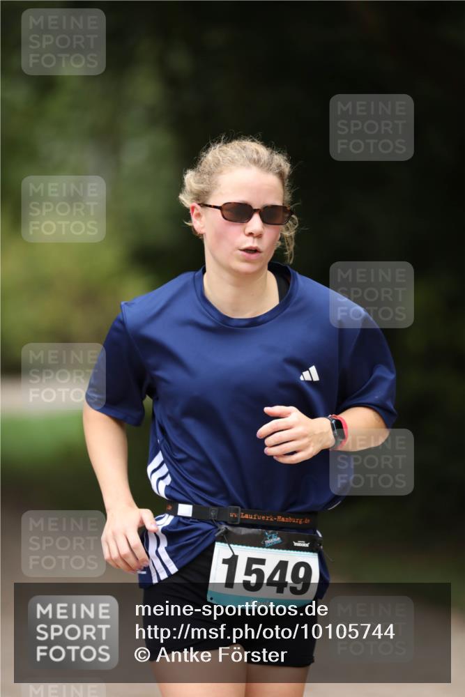 30.08.2026 - Elbe Triathlon Hamburg Antke Förster http://msf.ph/oto/10105744 30.08.2026 12:07:54 Laufen 1549 meine-sportfotos.de