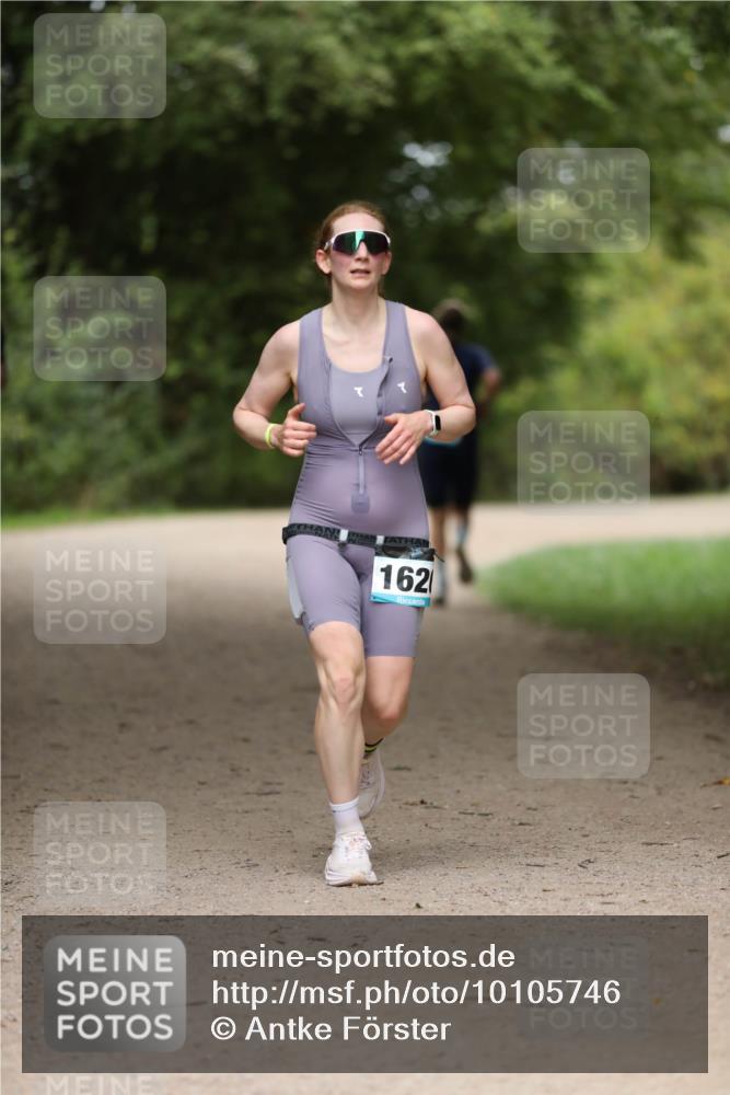 30.08.2026 - Elbe Triathlon Hamburg Antke Förster http://msf.ph/oto/10105746 30.08.2026 12:07:56 Laufen 162 meine-sportfotos.de
