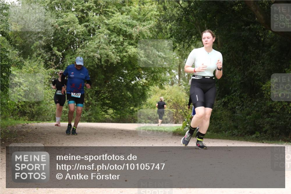 30.08.2026 - Elbe Triathlon Hamburg Antke Förster http://msf.ph/oto/10105747 30.08.2026 12:14:40 Laufen 149, 1357 meine-sportfotos.de