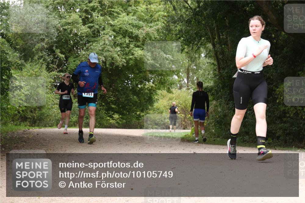 30.08.2026 - Elbe Triathlon Hamburg Antke Förster http://msf.ph/oto/10105749 30.08.2026 12:14:41 Laufen 1499, 1351 meine-sportfotos.de