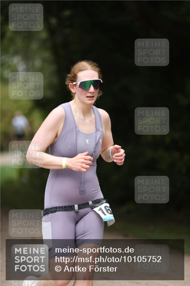 30.08.2026 - Elbe Triathlon Hamburg Antke Förster http://msf.ph/oto/10105752 30.08.2026 12:07:58 Laufen 16 meine-sportfotos.de