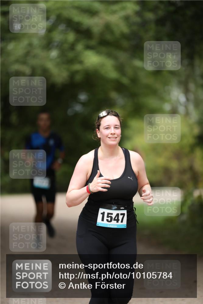 30.08.2026 - Elbe Triathlon Hamburg Antke Förster http://msf.ph/oto/10105784 30.08.2026 12:08:36 Laufen 1547 meine-sportfotos.de