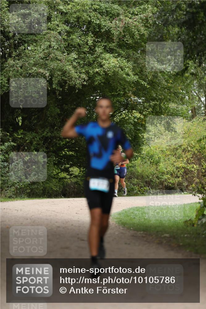 30.08.2026 - Elbe Triathlon Hamburg Antke Förster http://msf.ph/oto/10105786 30.08.2026 12:08:38 Laufen  meine-sportfotos.de