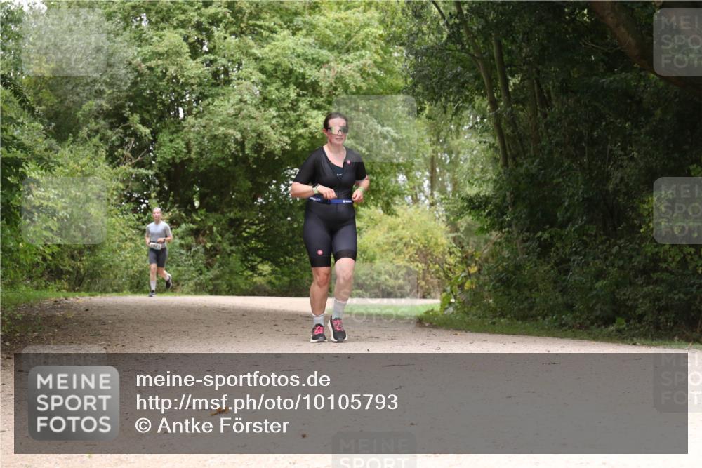30.08.2026 - Elbe Triathlon Hamburg Antke Förster http://msf.ph/oto/10105793 30.08.2026 12:15:25 Laufen  meine-sportfotos.de