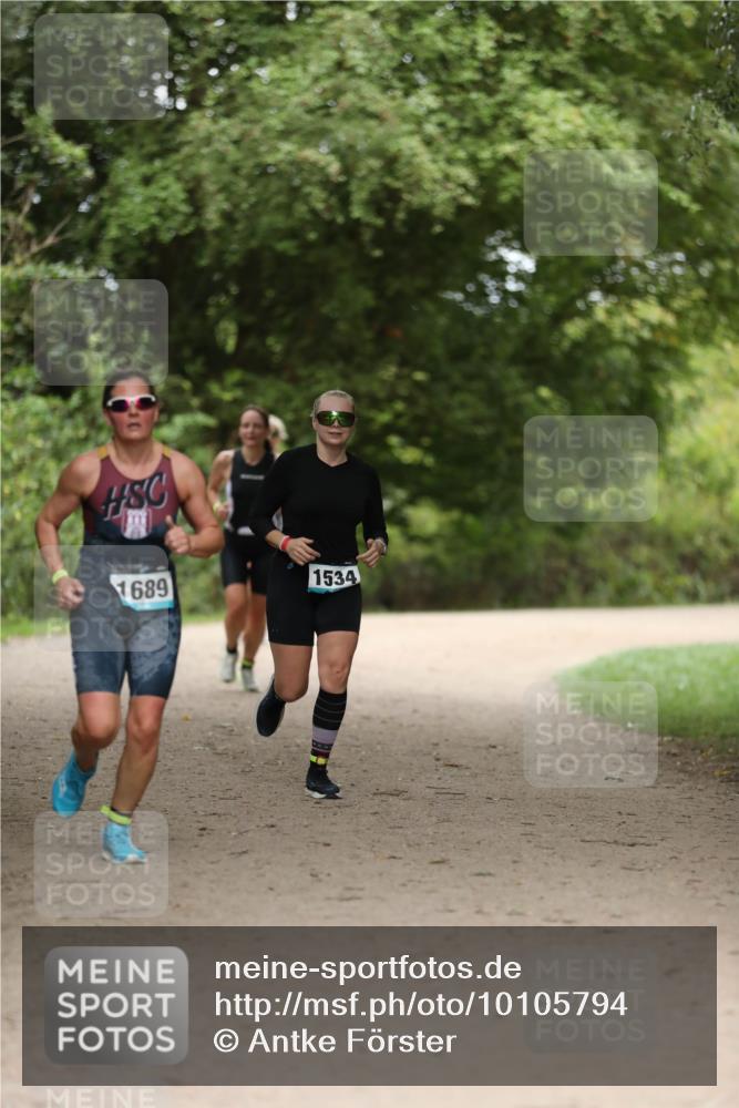 30.08.2026 - Elbe Triathlon Hamburg Antke Förster http://msf.ph/oto/10105794 30.08.2026 12:08:56 Laufen 1689, 1534 meine-sportfotos.de