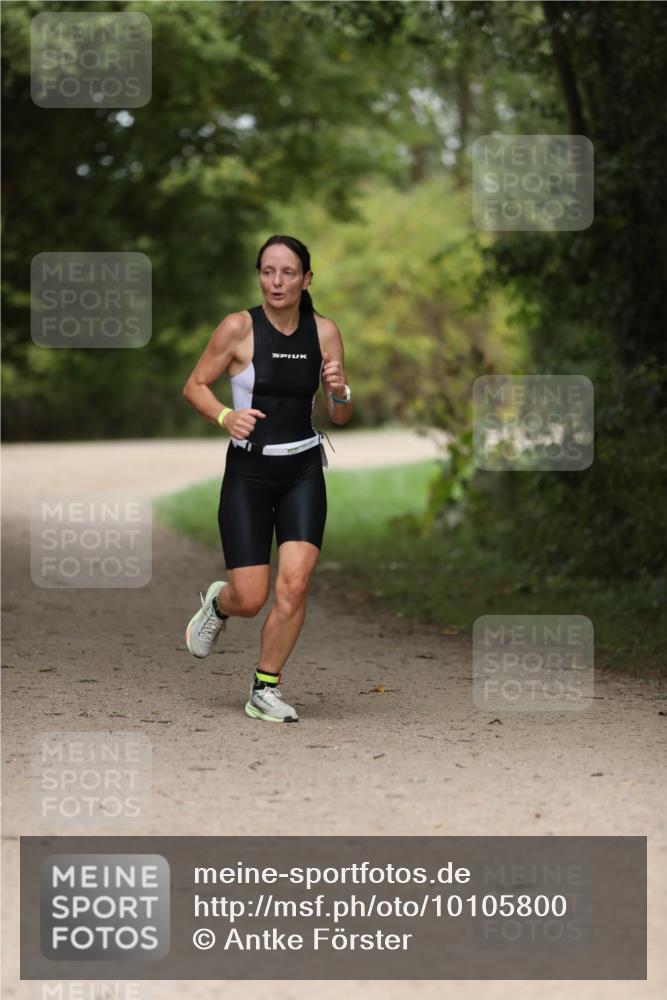 30.08.2026 - Elbe Triathlon Hamburg Antke Förster http://msf.ph/oto/10105800 30.08.2026 12:09:01 Laufen  meine-sportfotos.de