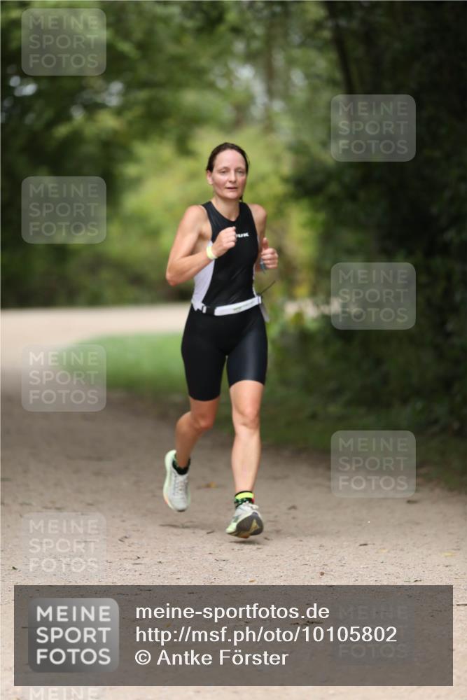 30.08.2026 - Elbe Triathlon Hamburg Antke Förster http://msf.ph/oto/10105802 30.08.2026 12:09:01 Laufen  meine-sportfotos.de