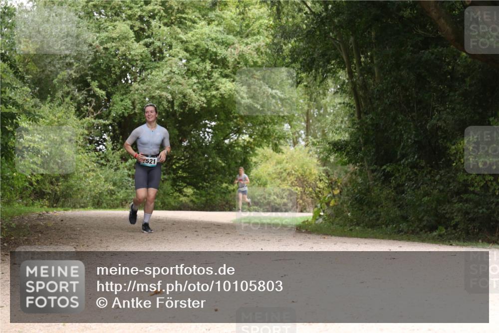 30.08.2026 - Elbe Triathlon Hamburg Antke Förster http://msf.ph/oto/10105803 30.08.2026 12:15:32 Laufen 521 meine-sportfotos.de