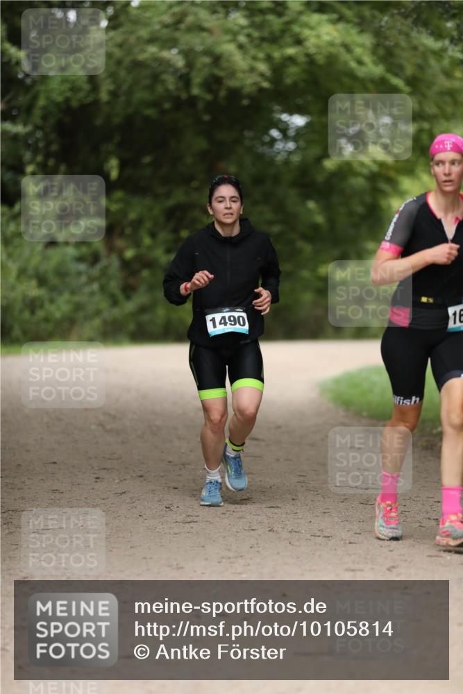 30.08.2026 - Elbe Triathlon Hamburg Antke Förster http://msf.ph/oto/10105814 30.08.2026 12:09:26 Laufen 1490, 18 meine-sportfotos.de