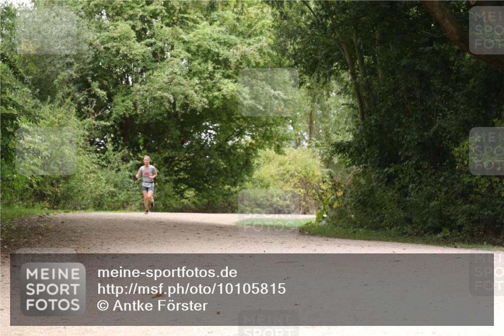 30.08.2026 - Elbe Triathlon Hamburg Antke Förster http://msf.ph/oto/10105815 30.08.2026 12:15:37 Laufen  meine-sportfotos.de