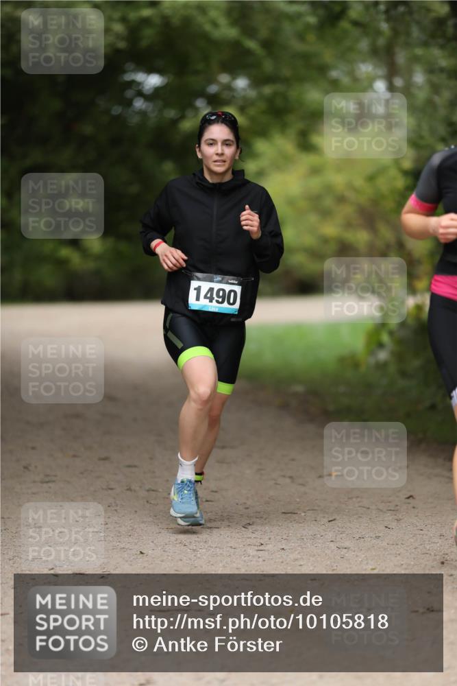 30.08.2026 - Elbe Triathlon Hamburg Antke Förster http://msf.ph/oto/10105818 30.08.2026 12:09:27 Laufen 1490 meine-sportfotos.de